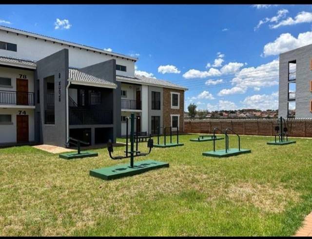 2 BEDROOM APARTMENT FOR SALE IN PROTEA GLEN EXT